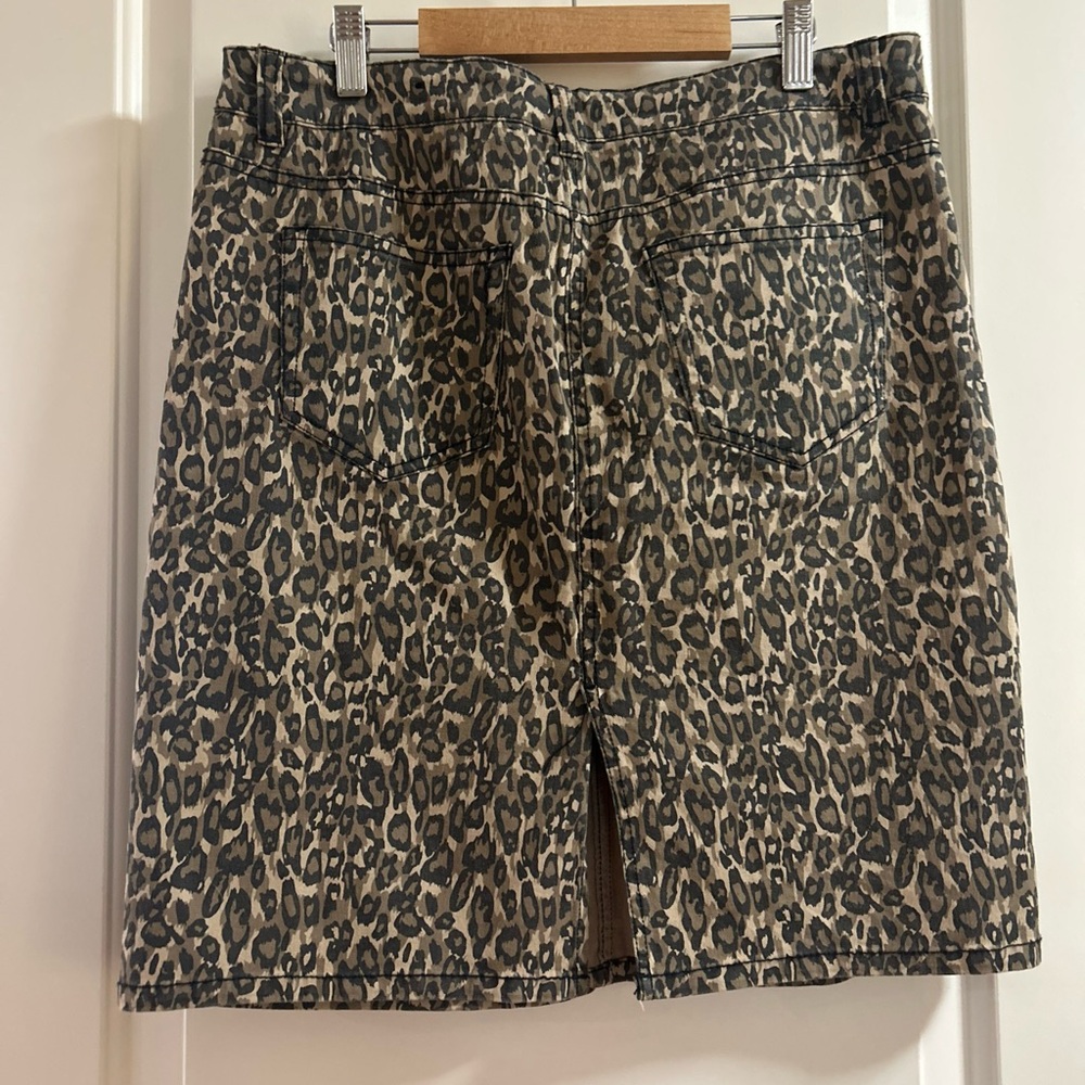 d. jeans Leopard Print Mini Skirt - Picture 3 of 11